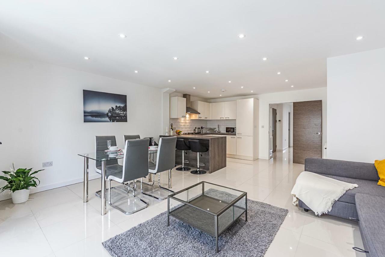 Modern Apartment Canary Wharf Лондон Экстерьер фото