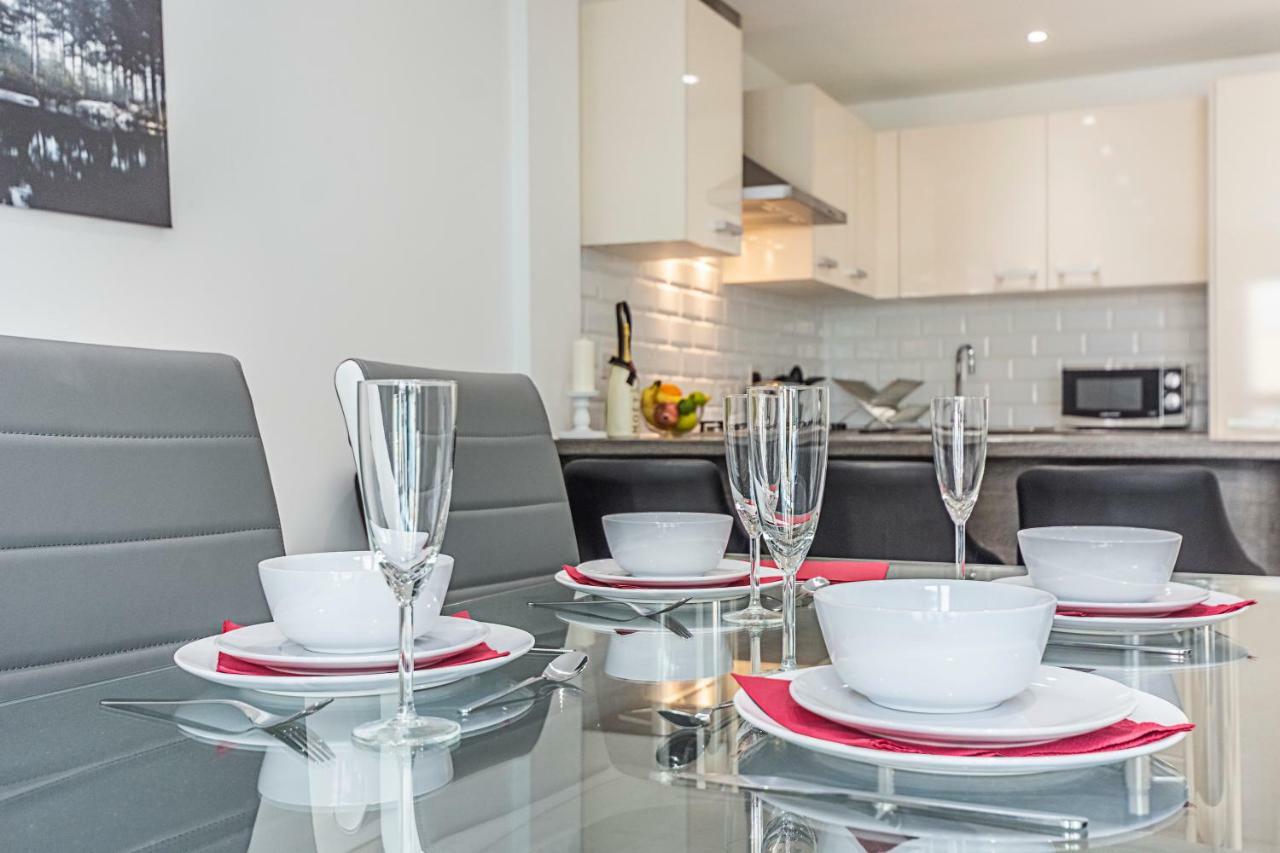 Modern Apartment Canary Wharf Лондон Экстерьер фото